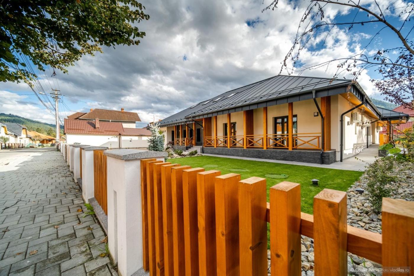 Anais Chalet Campulung Moldovenesc Luaran gambar